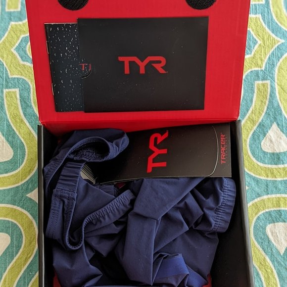 TYR Tracer B-series Tech Swimsuit, Size 26L, never worn - Picture 5 of 6